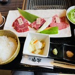 焼肉名匠 山牛 - 