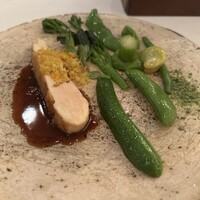 イル ギオットーネ 京都本店 - スペイン産鶏胸肉。しっとり柔らかく、食べ応えもあり美味でした。