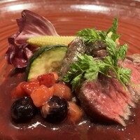 銀座イタリアン Fabi's  - 牛ヒレ肉のロースト～ミックスベリーソース～