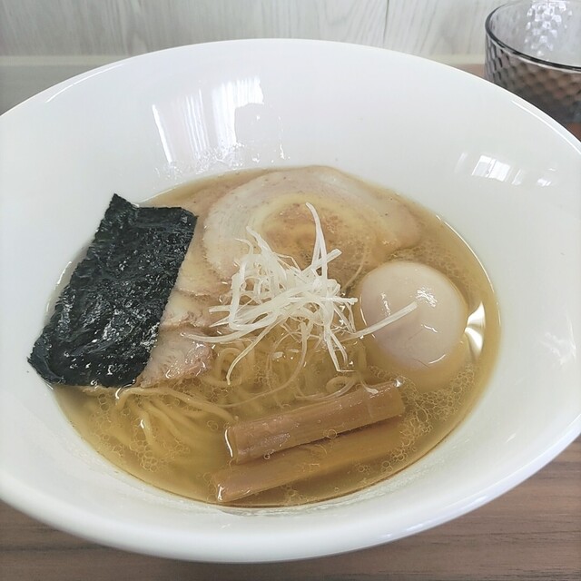 大山商店 本八戸 こってり豚骨ラーメン｜青森県八戸市