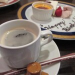 ジュイップ - スイーツはコーヒーと一緒に味わいました