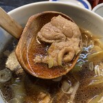 一二三屋 - 惜しげも無くゴロゴロ入ってる鴨肉⤴︎⤴
      出汁も超～効いててうんまい⤴︎⤴
      極ウマ♡