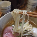 らぁ麺や 汐そば雫 - ストレート細麺