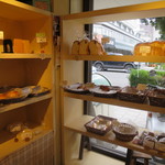 パン工房 まごころ - 店内１