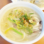 황생가 칼국수 - 牛骨手打ち麺　 ₩8,000