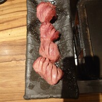 黒毛和牛ヘレ肉専門店 炭火焼肉 りきちゃん 北浜店 - 