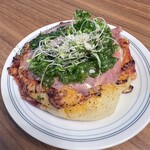 丘の上のパン屋 - 生ハムとマスカルポーネ　590円