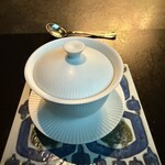 Alternative - 3皿目
      島根県高津川の天然鮎のビスク、毛馬胡瓜の炭火焼き。