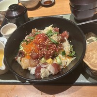 大山鶏と鮮魚 居酒屋 まいか - 