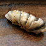 寿司栄 - 新子、7枚乗せ
      