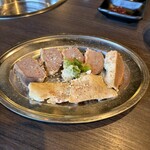 炭火焼肉屋台 たじま屋 - 塩スジ