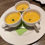 grigio la tavola - 