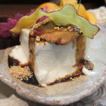 零 - ココナッツムース黒糖ソースきなこがけアップ