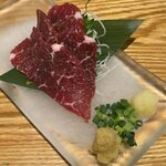 九州の旨かもん 旨か酒 くすお - 「馬刺し霜降り」2,068円