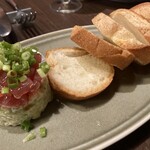 ベジタブル&グリル TORETATE petit - マグロとアボカドのタルタル