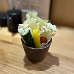 はい、串揚げです。 - セットの野菜スティック