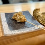 はい、串揚げです。 - 鰹の薬味のせ(生姜醤油)