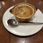 ロイヤルホスト - オニオングラタンスープです。