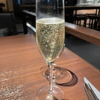 ワカヌイ グリル ダイニング バー 東京 - 