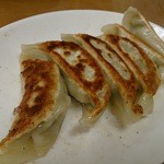 三陽 - 毛沢東もビックリな餃子　400円