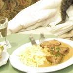 Baumeisterhaus - ビーフステーキ　ハーブバター添え　ポテト、サラダ　１８．８０€