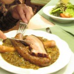 Baumeisterhaus - 自家製ソーセージとリンゼンスープ　９．５０€