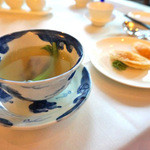 香桃 - なまこ入り上湯スープ　揚げ餃子