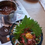 肉汁餃子と190円レモンサワー 難波のしんちゃん - 