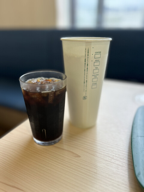 モスバーガー 湊高台店 - 白銀（ハンバーガー）の写真