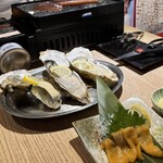 ほや＆純米酒場 まぼ屋 - いかぽっぽ焼き　生牡蠣　ホヤ刺身