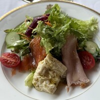メインダイニングルーム - 栃木特産アンサンブル仕立て