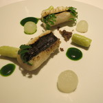 レフェルヴェソンス - 26年9月　焼き鱧と冬瓜、マッシュルームのデュクセルと枝豆のニョッキ、車前草のジュと山椒の葉と油