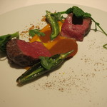 レフェルヴェソンス - 26年9月　蝦夷鹿ロース肉のロティとその甘酸っぱいジュ、甘栗南瓜のピュレ、黒唐辛子、野生の胡椒