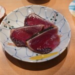 東麻布 天本 - 勝浦鰹の藁焼き