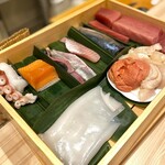 木と鉄の板創作料理 維采 - 