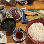 源八 - 定食全景