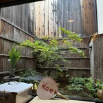 山玄茶 - 私ね、昼の宴って好きなんですよ。明るい陽射しが柔らかく差し込む健全で清らかな気持ちになります。