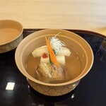 山玄茶 - ｷﾀ━(ﾟ∀ﾟ)━! 鱧真蒸ととろとろ焼き茄子。香ばしいお餅がアクセントです。お出汁が染み入ります！