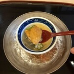 山玄茶 - キンキンに冷えた銅製の器は触れているだけでも心地好いですね。美味しいだけではなく、これも山玄茶さんの粋な計らい。