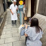 山玄茶 - 本日もカープくんの美人奥様の美しい佇まいと大将のツーショットを撮りまくる私wそれを撮影してくださった千さんです。