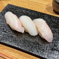 sushi AKEBONO - 白身とイカ