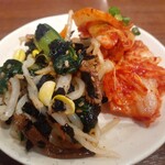 房家ホルモン館 - 