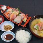 寺泊中央水産 まるなか - 料理写真: