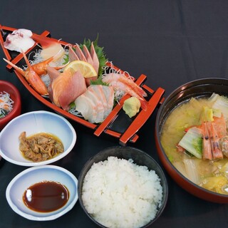 寺泊中央水産 まるなか_0