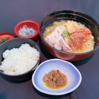 寺泊中央水産 まるなか_1