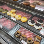 WISHBONE & SUGARY DONUTS - 