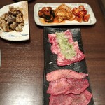 黒毛和牛炭火焼肉と元祖信州冷麺 縁 - 