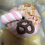 WISHBONE & SUGARY DONUTS - 