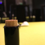 龍の翼 - シックで落ち着いた店内