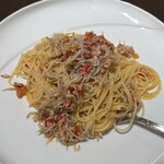 308745371 - 【釜揚げしらすとトマトのパスタ】